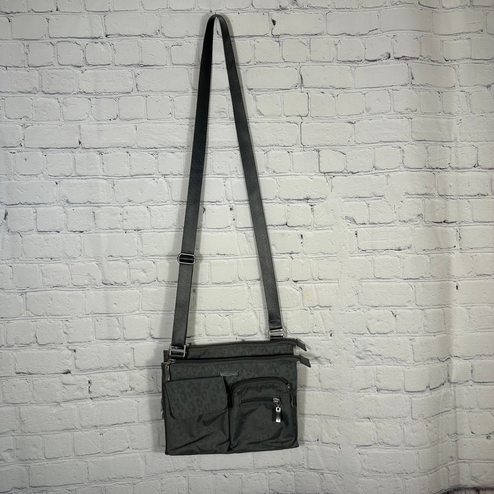 Baggallini Gray Leopard Print Crossbody Bag Nylon Travel Organizer Multi-Pocket - Picture 2 of 13